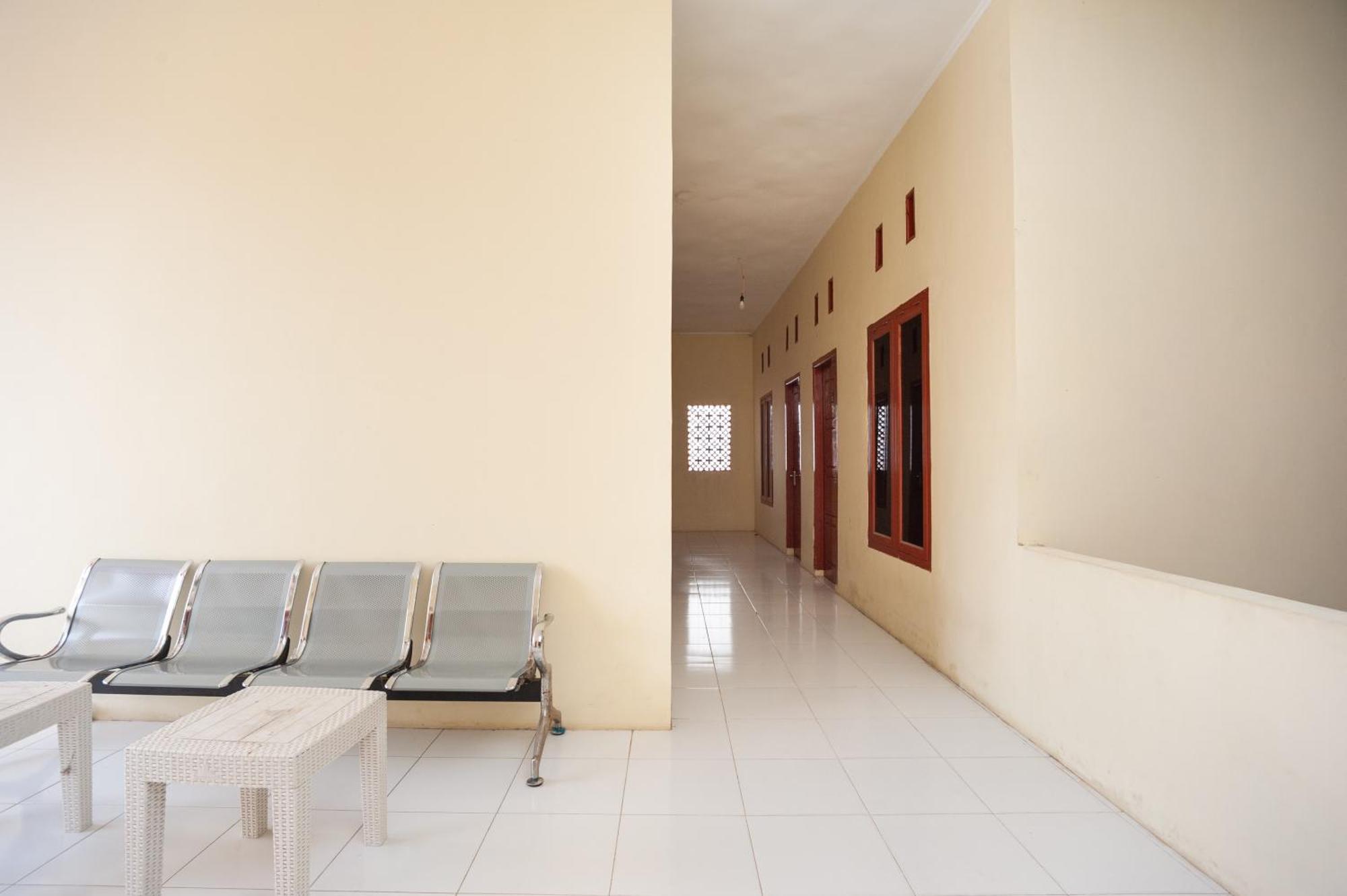 Reddoorz Near Universitas Muhammadiyah Pringsewu Margakaya  Extérieur photo